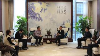  华彬集团副总裁朱东海一行到访HJC黄金城平台投资集团