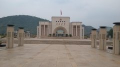 肖厚忠董事长赴西安、银川、乌海等地考察项目 并听取分支机构的工作汇报